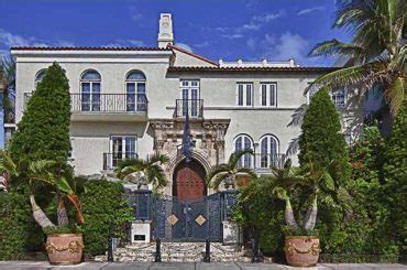 versace vila|who owns versace mansion.